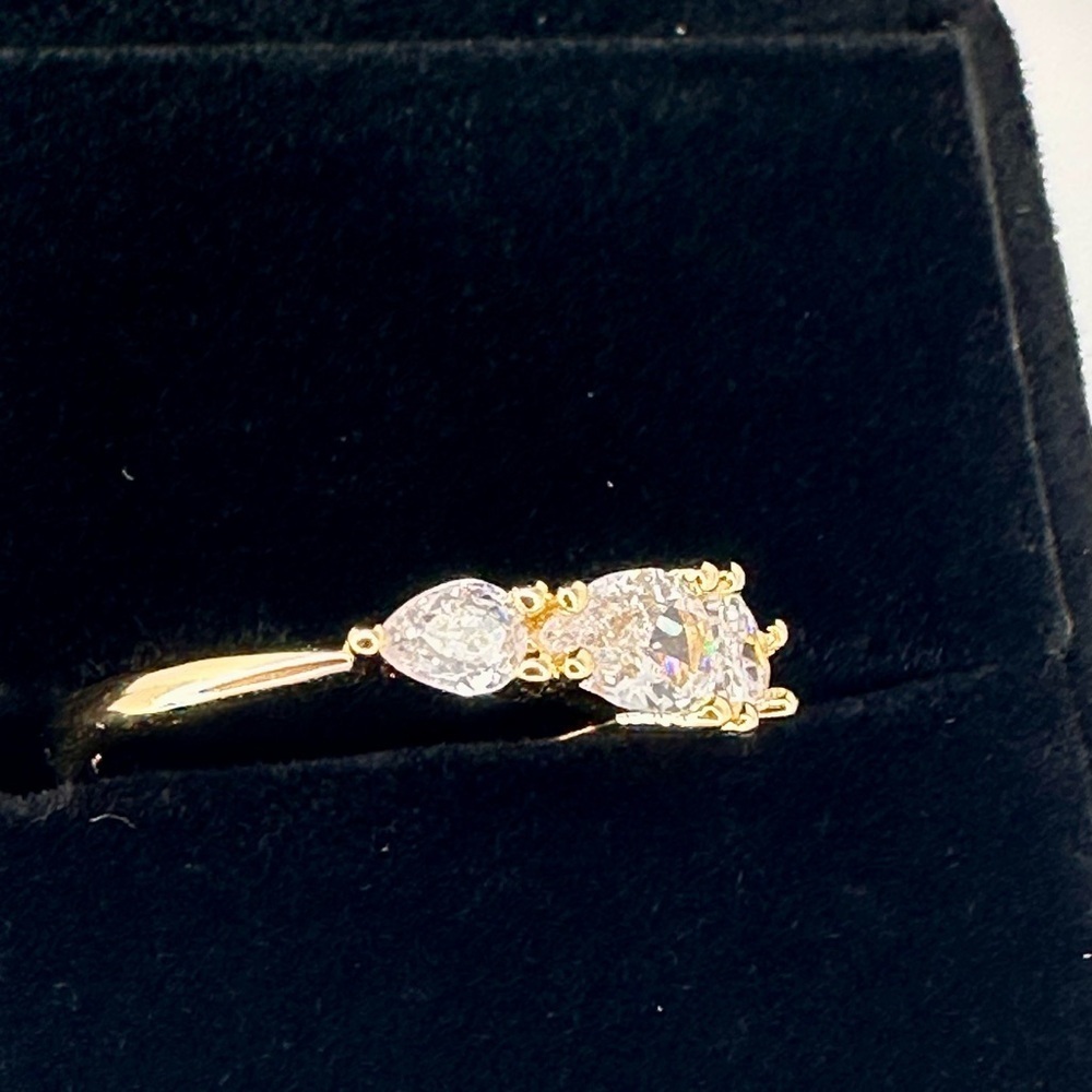 14K Gold Electroplated Pear Cut CZ Ring Size 7 Multi Stone NWT - Picture 8 of 11